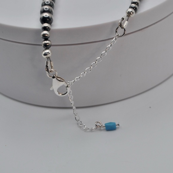 Navajo Pearl & Turquoise Necklace - Picture 3 of 4